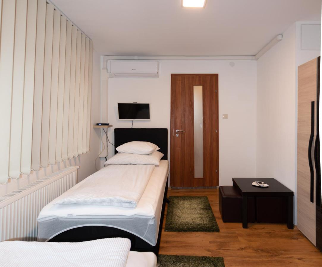 Poroszlay Apartman デブレツェン エクステリア 写真
