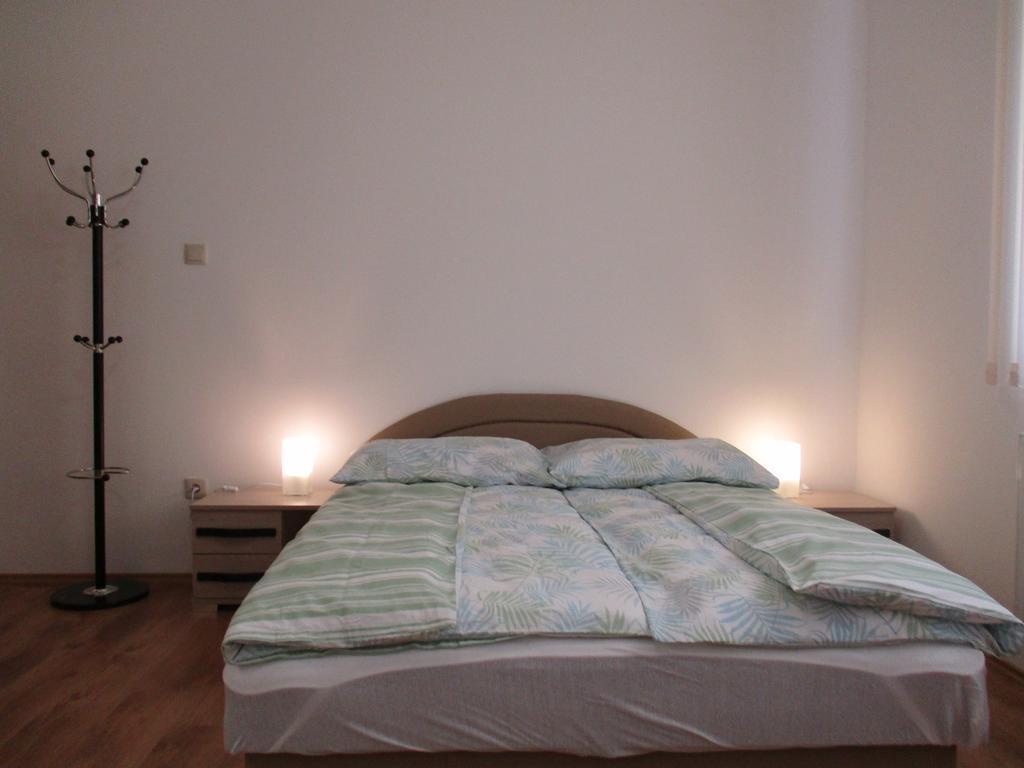 Poroszlay Apartman デブレツェン エクステリア 写真