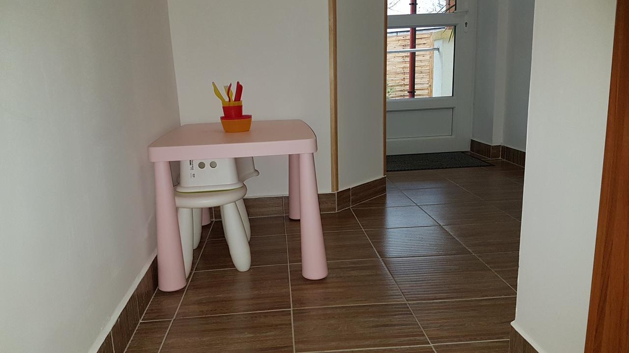 Poroszlay Apartman デブレツェン エクステリア 写真