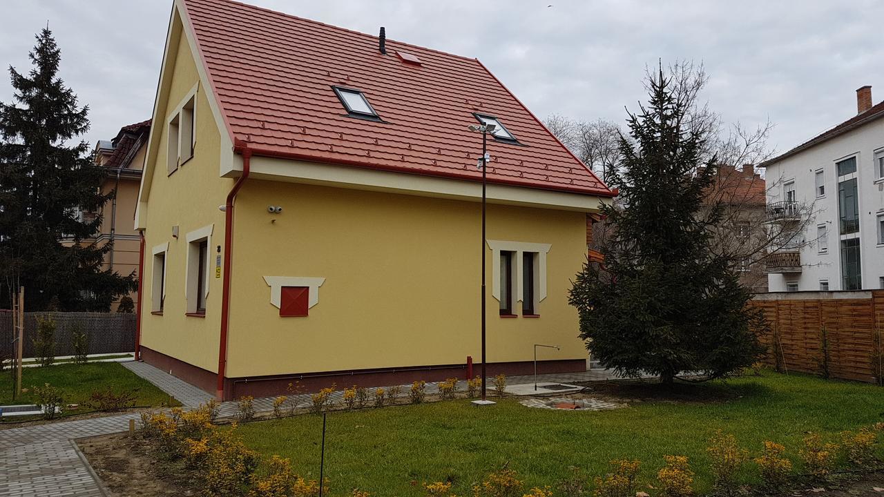 Poroszlay Apartman デブレツェン エクステリア 写真